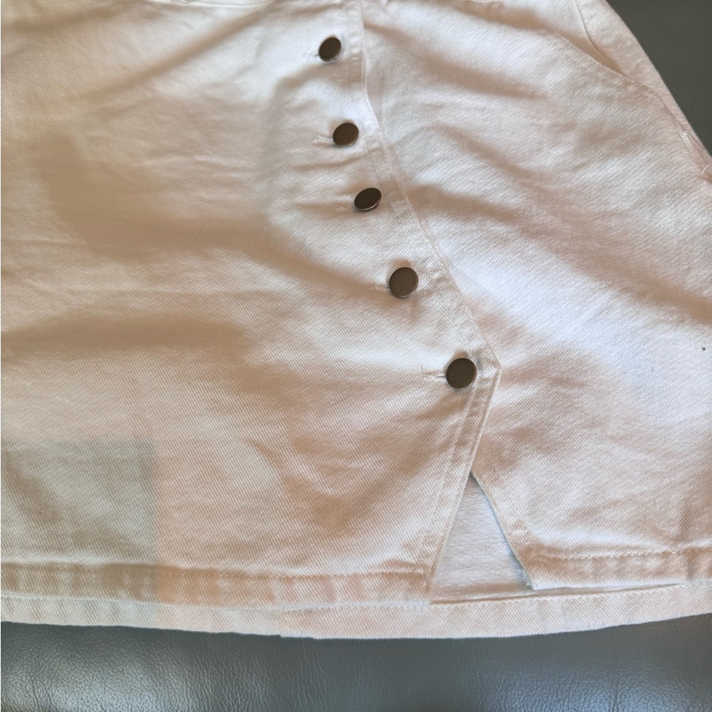 Honey Belle Women's white Button-Front Skirt medium